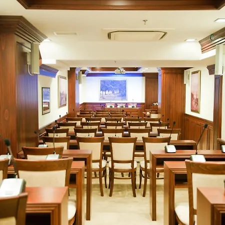 Alexander Mountain Hotel 3*